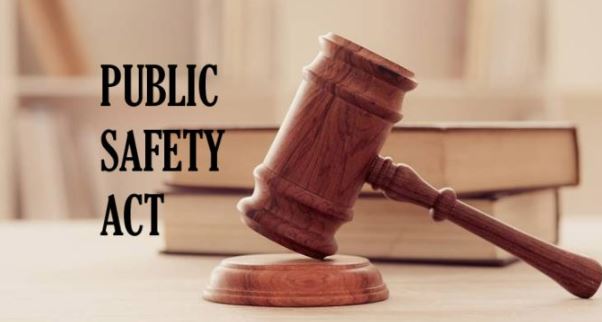 'जम्मू-कश्मीर के कठुआ में सार्वजनिक सुरक्षा अधिनियम के तहत तीन संदिग्धों को हिरासत में लिया गया'